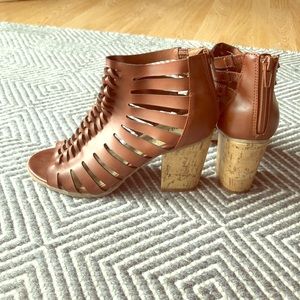 Wedges brown